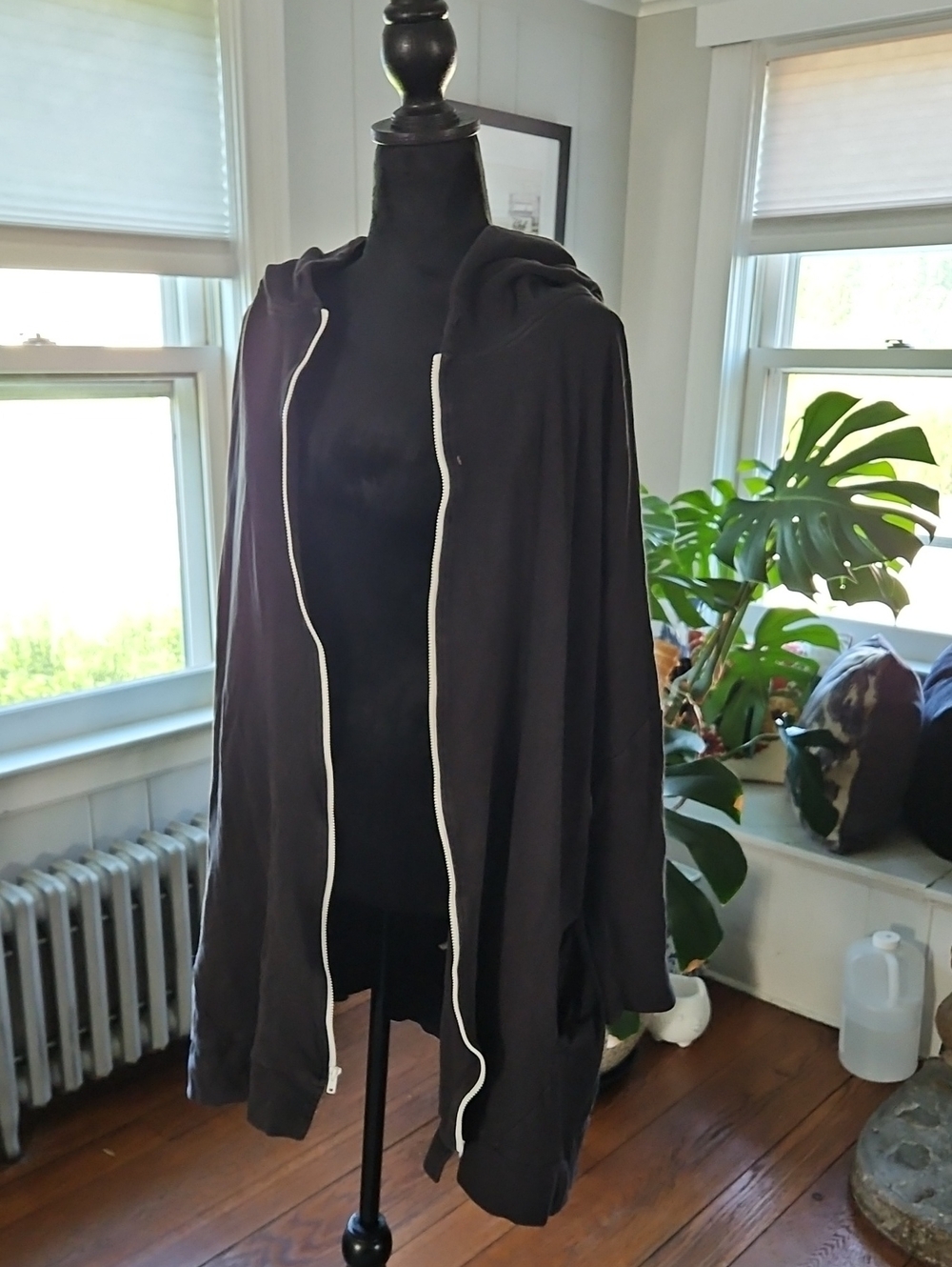 Black Hooded Zip-Front Women's Jacket 100% cotton
